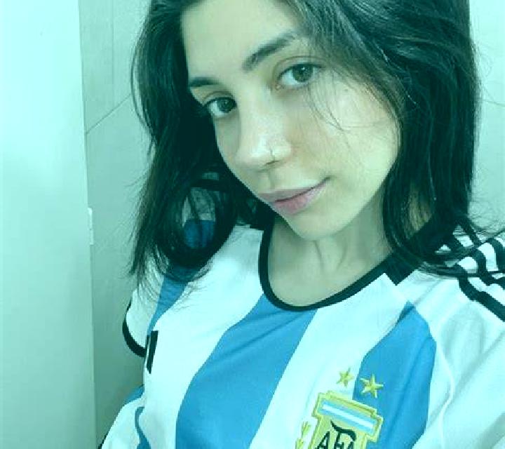 Nora 3 Rois escort