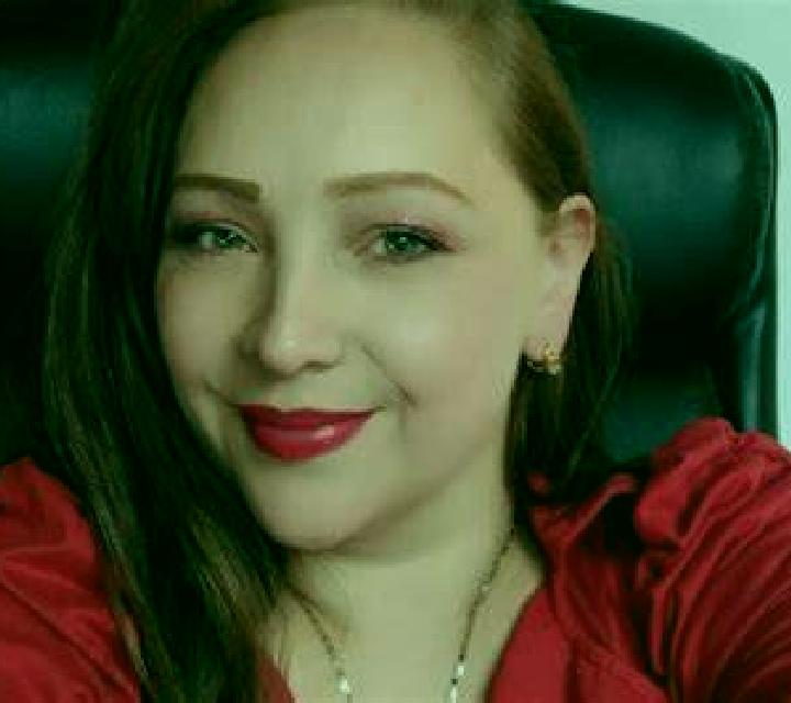 Olivia Curtis escort