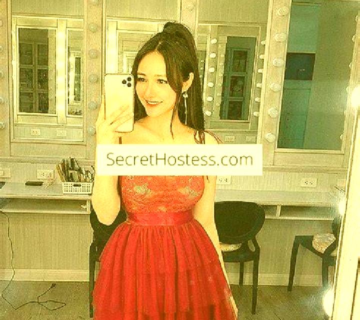 Olivia Hita escort