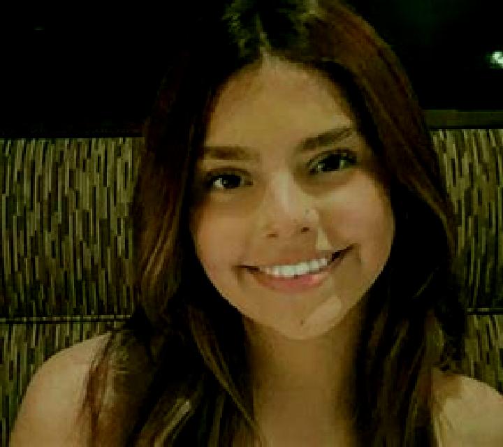Olivia Manquillos escort