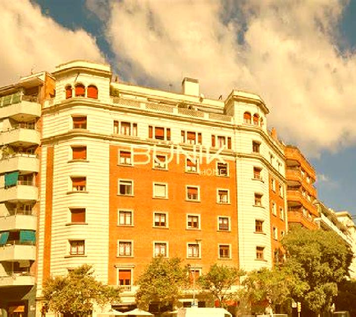 Paloma 2 la Nova Esquerra de l Eixample escort