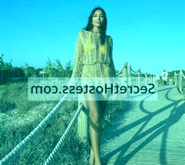 Patricia 2 Otos escort