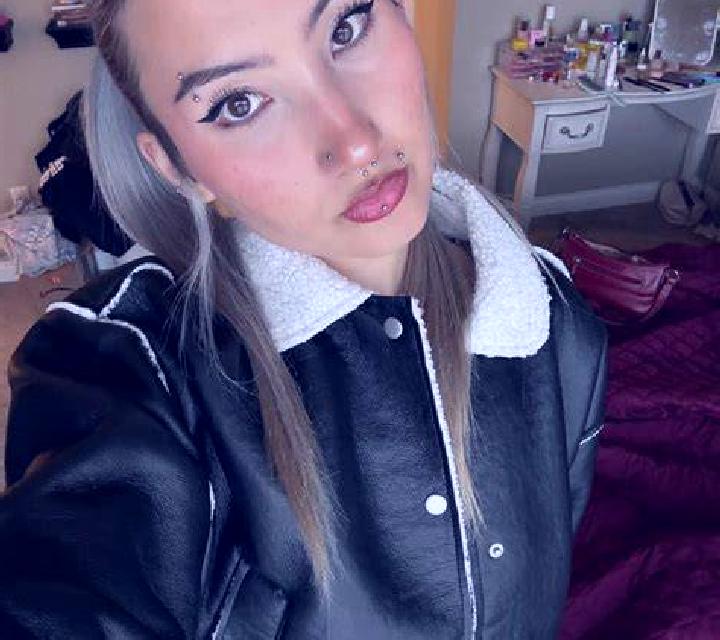 Paula 2 Rios escort
