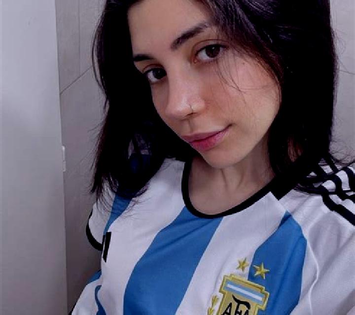 Paula Emperador escort