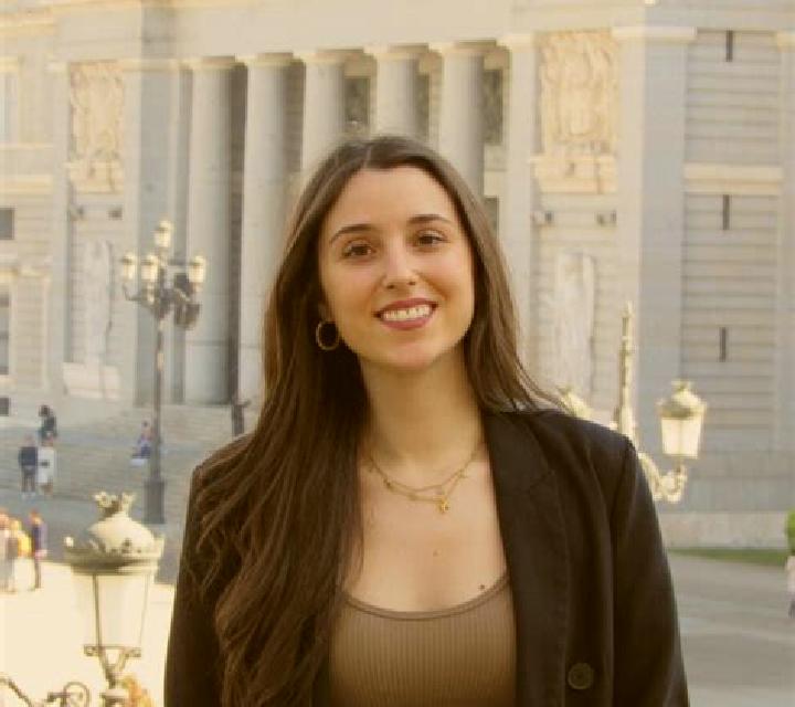 Regina 3 Huesca escort