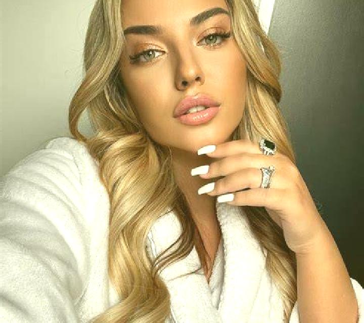 Regina Velilla de San Antonio escort