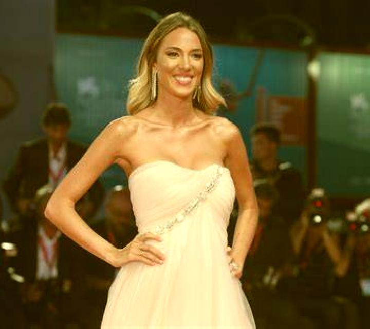 Rocío 2 Hermisende escort