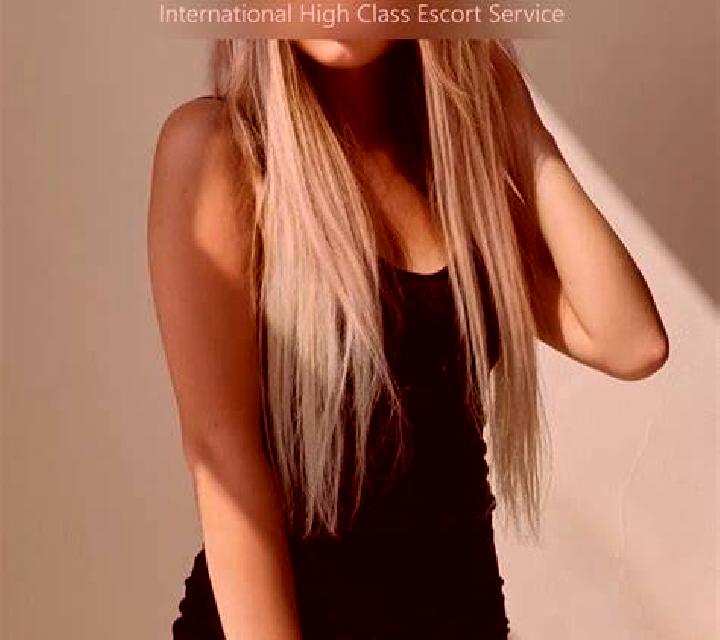 Rosa 2 Agullana escort