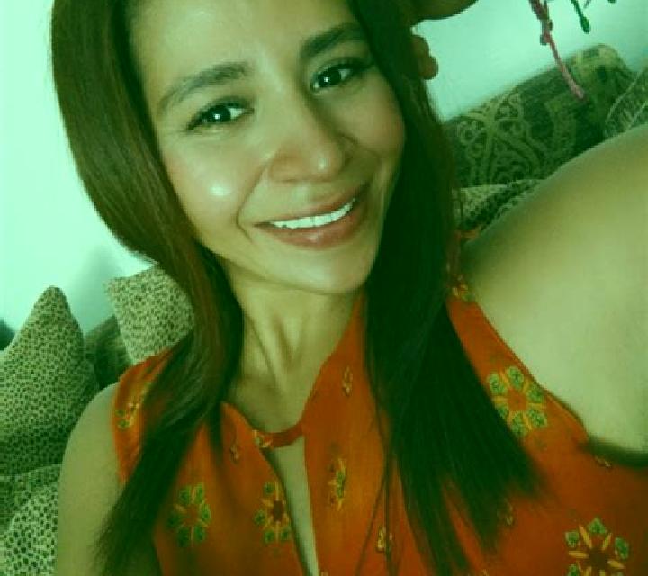Salma Estivella escort