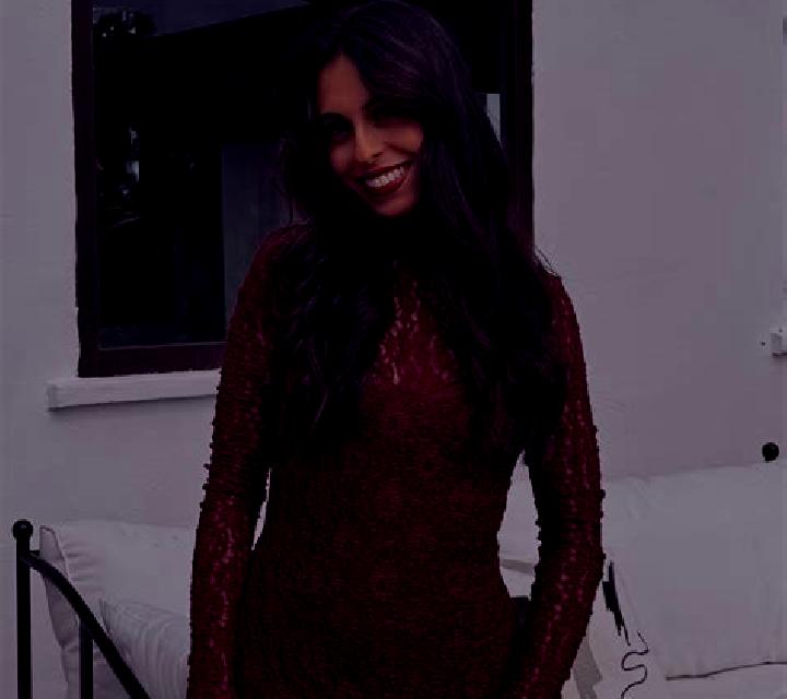 Sara 3 Valls escort