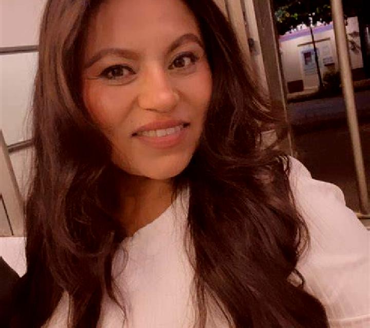 Sara Adra escort