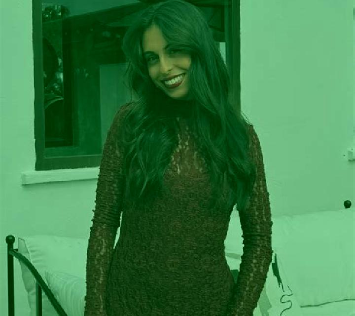 Selene Almuniente escort