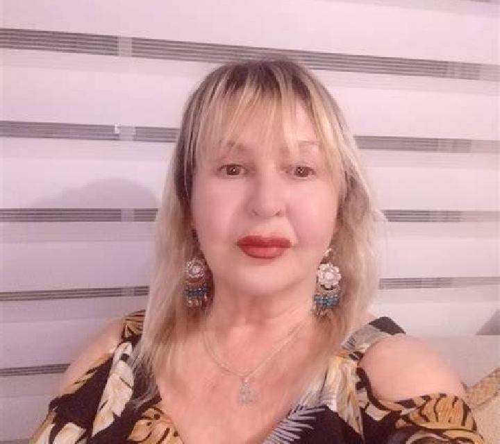 Selene Arandiga escort