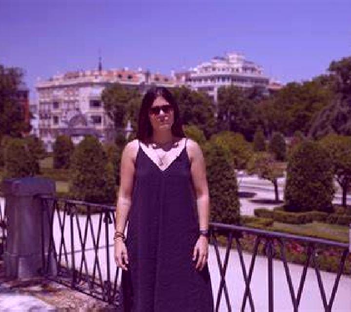 Valentina Navas escort