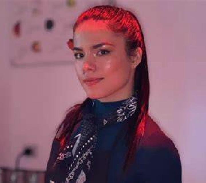Verónica Cadalso de los Vidrios escort