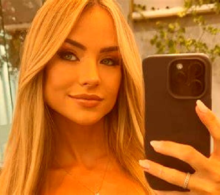 Yasmin Barca escort